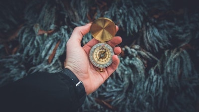Error 404 Guide for SEO & Usability (FAQs & More)